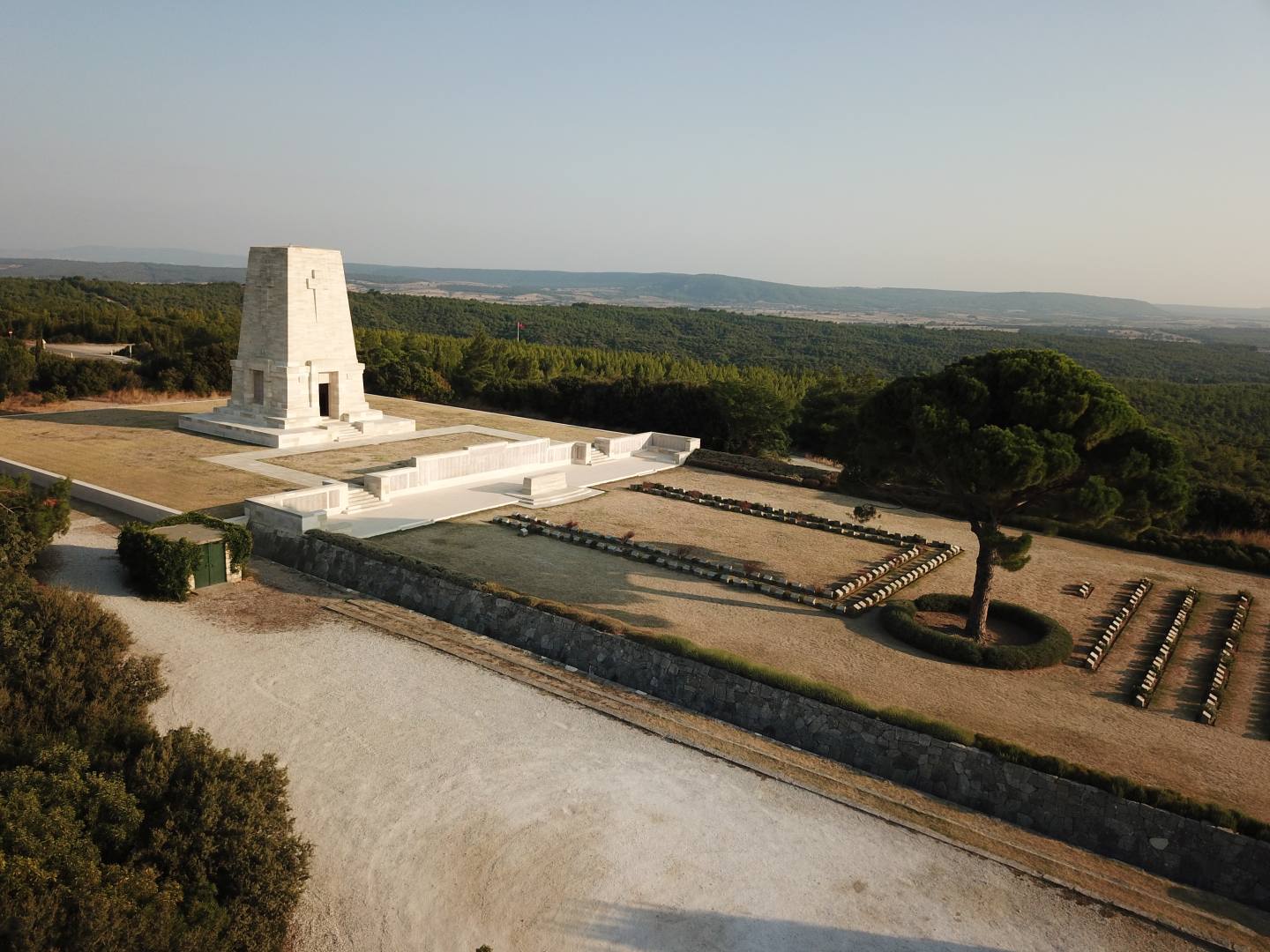 Kanlı Sırt, Lone Pine